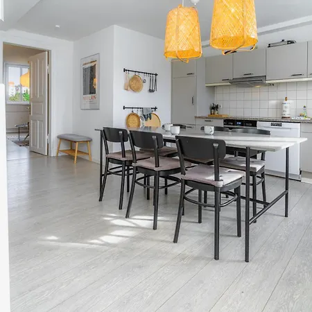 Hafenkoje Mit Blick Ueber Hafen Und Altstadt شقة